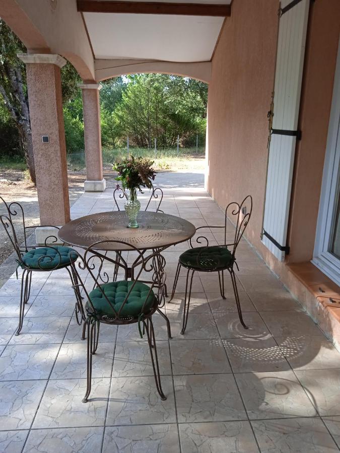 Chez Marie Acomodação com café da manhã Régusse Exterior foto